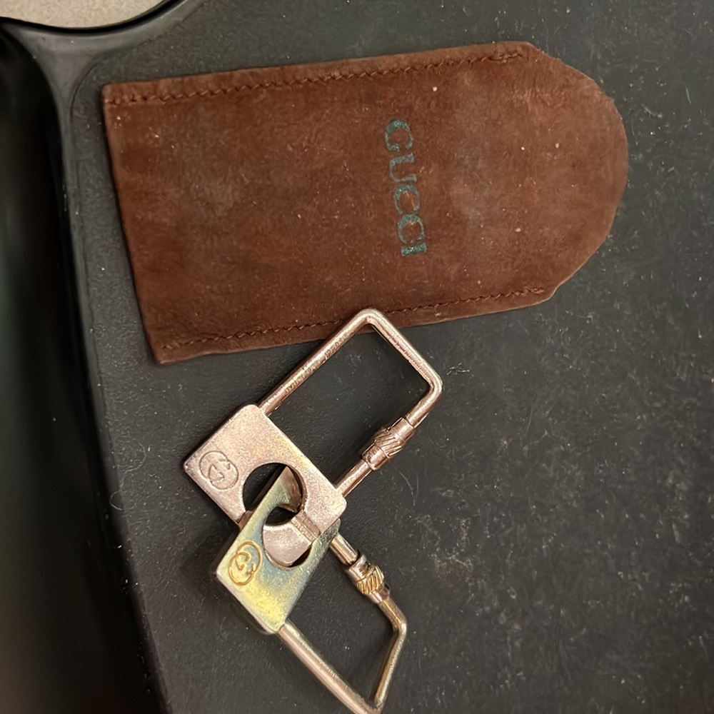 Gucci Keyrings Fob Vintage Gg Double Keyrings In Gucci Pouch. 50+ Years Old View 2